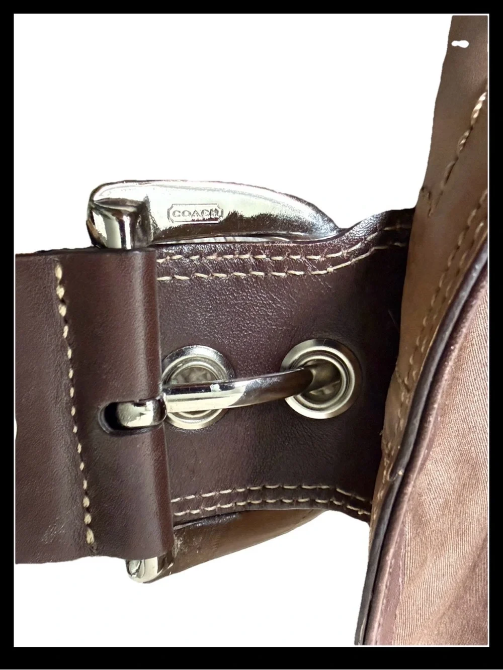 Vintage COACH Soho Flap Y2K F13105 Tan Leather Soho Shoulder Bag